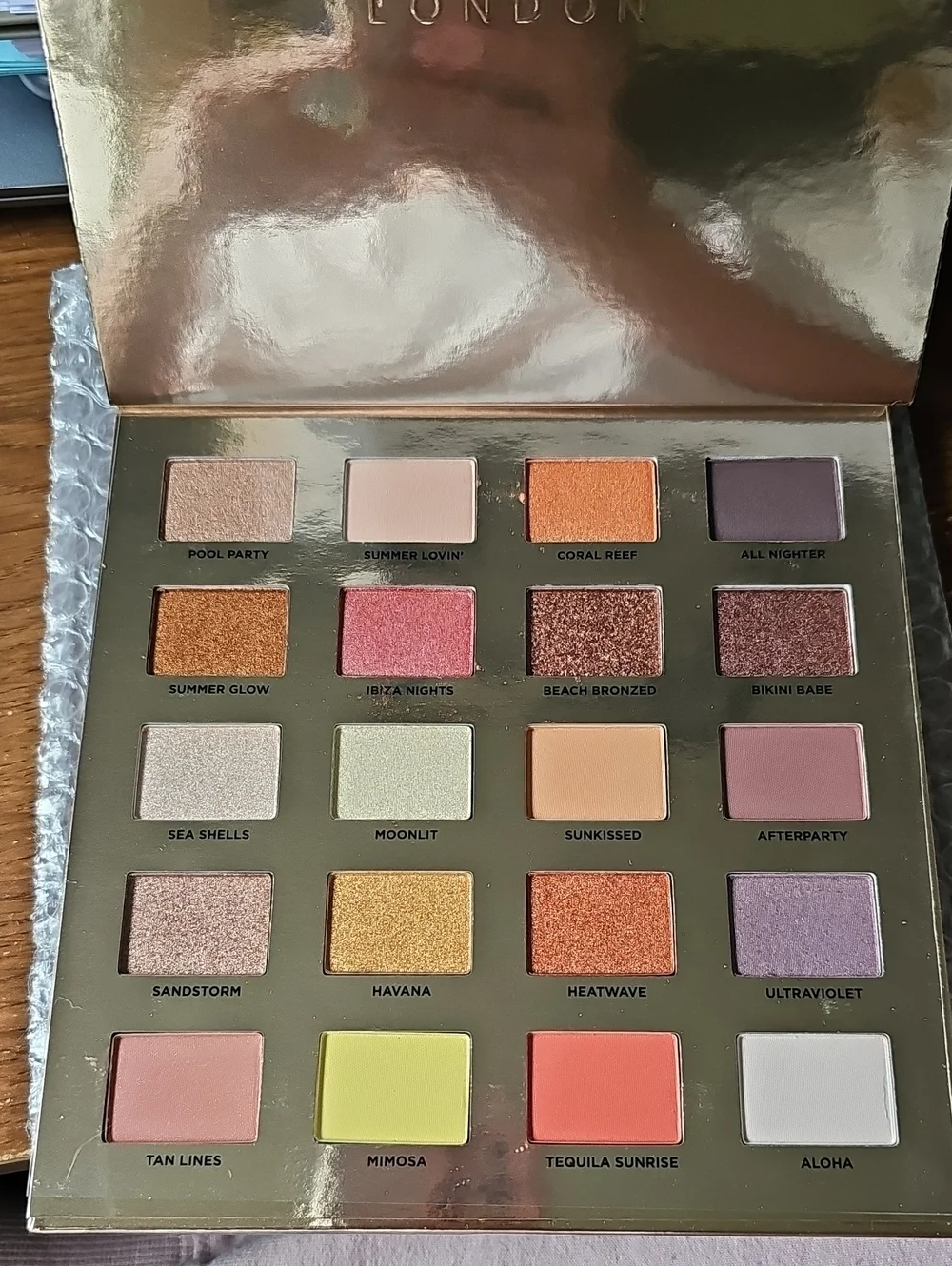New ICONIC London Sunset To Sunrise Eyeshadow Palette - Multi-Color Summer Glow